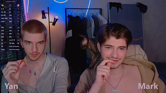 Snapshot of itsyanbb chatting on 11-19-25, 06:08 itsyanbb online show from 11-19-25, 06:08