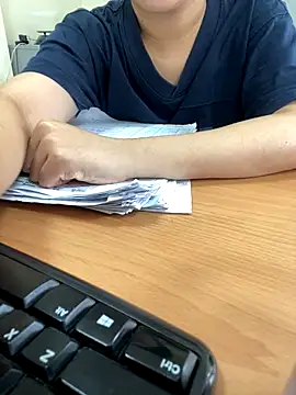 Snapshot of ThuPhuong-Tr chatting on 09-10-25, 02:22 ThuPhuong-Tr online show from 09-10-25, 02:22