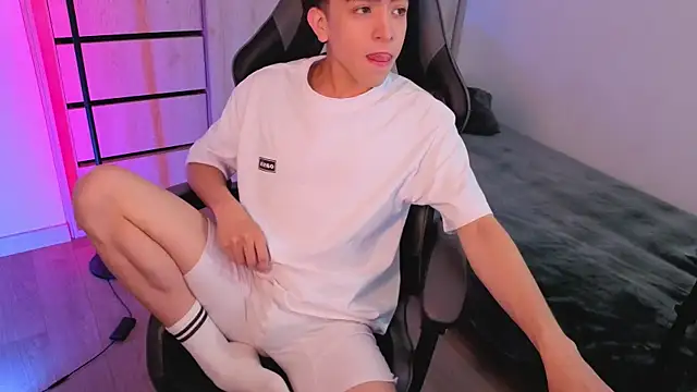 Snapshot of onlinenico chatting on 09-23-25, 07:06 onlinenico online show from 09-23-25, 07:06