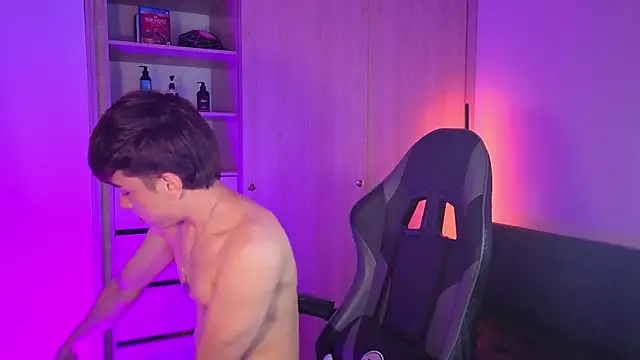 Snapshot of onlinenico chatting on 11-12-25, 11:03 onlinenico online show from 11-12-25, 11:03