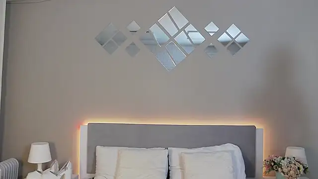 MarianeSun online show from 10-09-25, 04:10