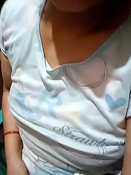 Snapshot of angel_ridhi chatting on 10-05-25, 12:20 angel ridhi online show from 10-05-25, 12:20