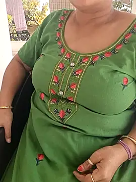 Snapshot of angel_ridhi chatting on 11-16-25, 05:35 angel ridhi online show from 11-16-25, 05:35