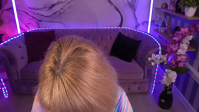 Snapshot of NatalyChanell chatting on 09-08-25, 08:52 NatalyChanell online show from 09-08-25, 08:52