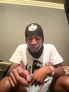 Snapshot of Tookey012 chatting on 09-22-25, 06:32 Tookey012 online show from 09-22-25, 06:32