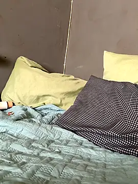 Snapshot of Tookey012 chatting on 10-07-25, 08:55 Tookey012 online show from 10-07-25, 08:55