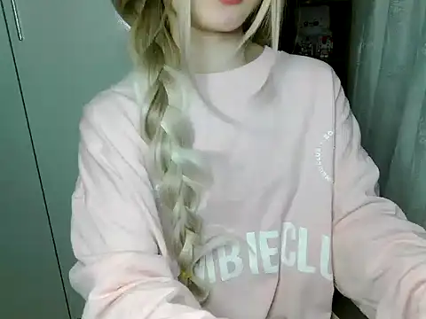 Annabelle-e online show from 03-03-26, 06:25