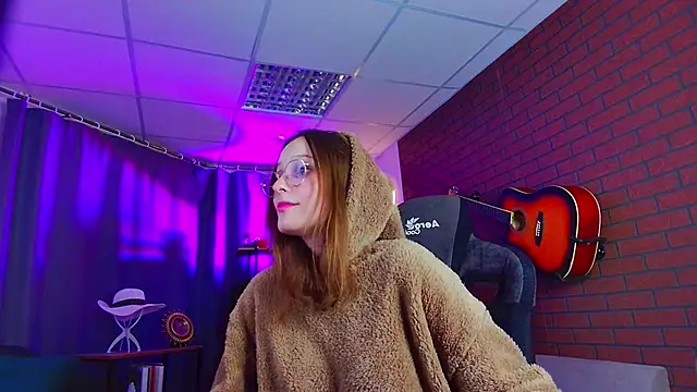 JenniferKiim online show from 12-03-25, 12:03