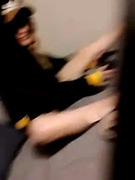 Snapshot of Slystrokherdown chatting on 10-25-25, 04:46 Slystrokherdown online show from 10-25-25, 04:46