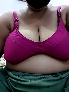 Rakhi sawant143 online show from 09-11-25, 12:44