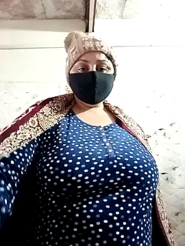 Snapshot of Rakhi_sawant143 chatting on 12-21-25, 03:02 Rakhi sawant143 online show from 12-21-25, 03:02