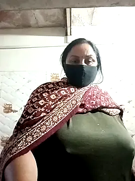 Snapshot of Rakhi_sawant143 chatting on 02-15-26, 01:24 Rakhi sawant143 online show from 02-15-26, 01:24