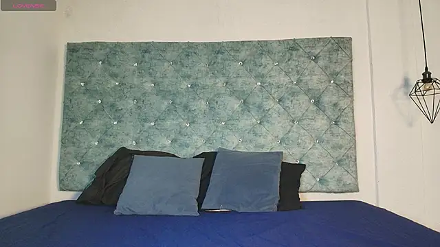 Snapshot of novaa_snow chatting on 09-25-25, 07:39 novaa snow online show from 09-25-25, 07:39