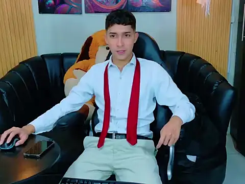 Snapshot of Kygo_Williams chatting on 11-17-25, 05:57 Kygo Williams online show from 11-17-25, 05:57