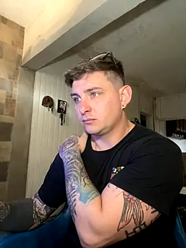 Snapshot of SantyPlayBig chatting on 09-10-25, 12:16 SantyPlayBig online show from 09-10-25, 12:16