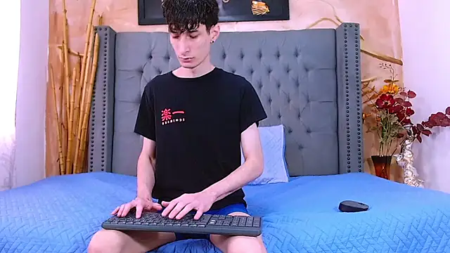 Luke Carter online show from 11-29-25, 01:14