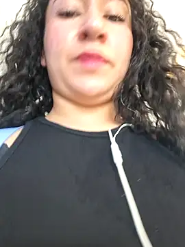 Lexiiee 1 online show from 12-16-25, 04:23