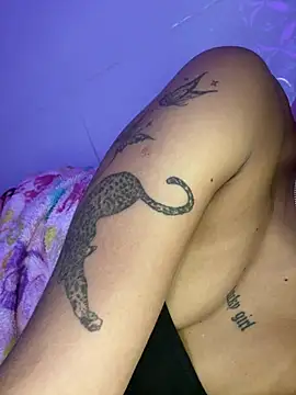 luluzinhax online show from 04-25-26, 02:25