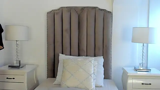 Snapshot of NebulaSin chatting on 11-27-25, 01:02 NebulaSin online show from 11-27-25, 01:02