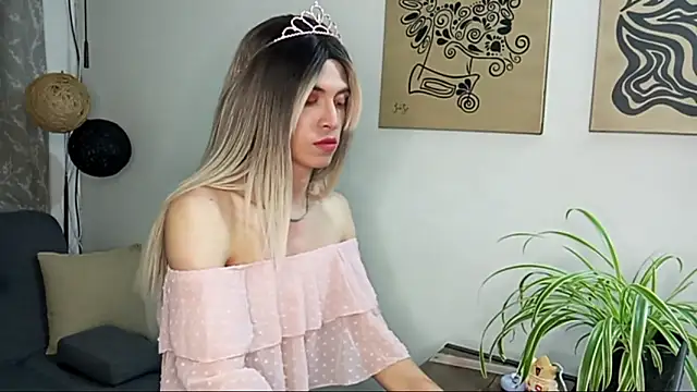 Snapshot of Andy_Roses chatting on 10-23-25, 02:33 Andy Roses online show from 10-23-25, 02:33