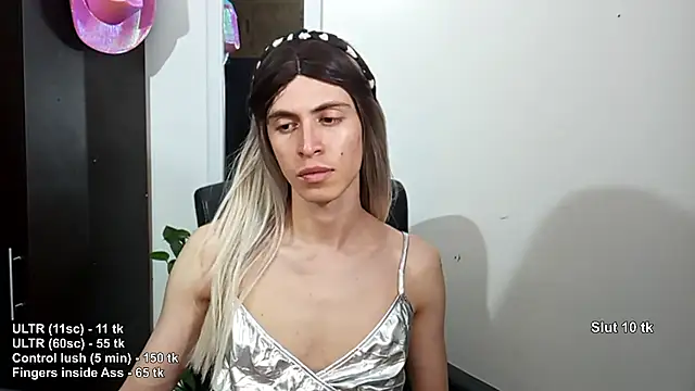 Snapshot of Andy_Roses chatting on 12-16-25, 12:26 Andy Roses online show from 12-16-25, 12:26