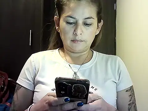 Valery  Rouse  online show from 02-11-26, 10:15