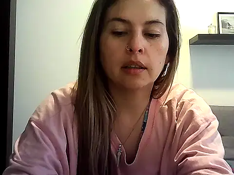 Valery  Rouse  online show from 04-23-26, 12:29