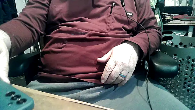 georgeww62 online show from 04-25-26, 11:57