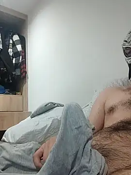 Snapshot of Superwow54 chatting on 10-12-25, 04:50 Superwow54 online show from 10-12-25, 04:50