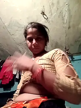 Snapshot of Hot_era chatting on 09-18-25, 02:52 Hot era online show from 09-18-25, 02:52