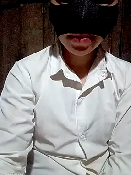 Snapshot of liss-su chatting on 09-17-25, 12:01 liss-su online show from 09-17-25, 12:01