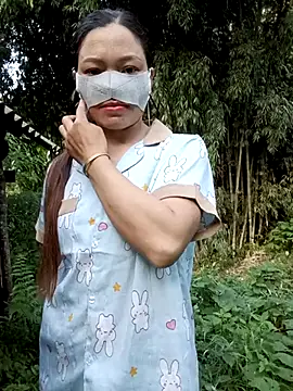 Snapshot of liss-su chatting on 09-27-25, 10:09 liss-su online show from 09-27-25, 10:09