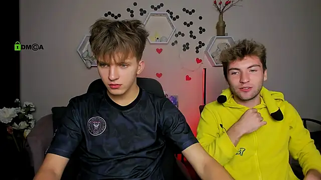 Snapshot of travis_wolf_ chatting on 09-13-25, 06:51 travis wolf online show from 09-13-25, 06:51