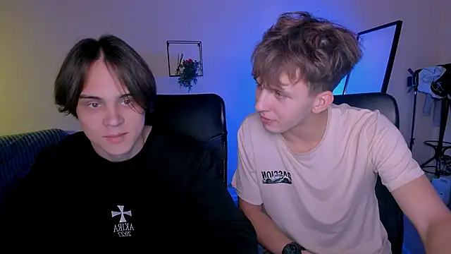 Snapshot of travis_wolf_ chatting on 09-23-25, 08:23 travis wolf online show from 09-23-25, 08:23