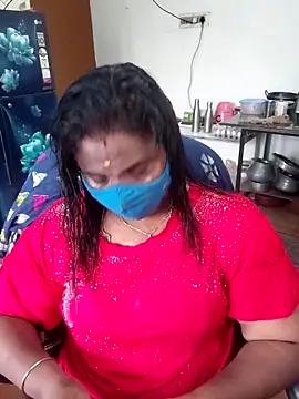 Snapshot of Tamil_Kavitha10 chatting on 11-18-25, 08:19 Tamil Kavitha10 online show from 11-18-25, 08:19