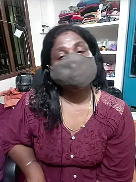 Snapshot of Tamil_Kavitha10 chatting on 05-12-26, 05:54 Tamil Kavitha10 online show from 05-12-26, 05:54