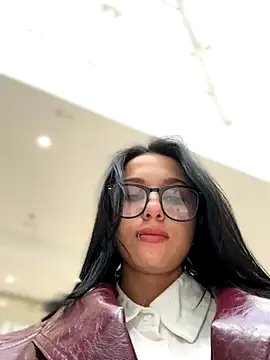 Snapshot of VendiMur chatting on 09-11-25, 03:06 VendiMur online show from 09-11-25, 03:06