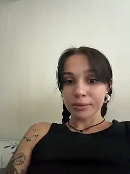 Snapshot of VendiMur chatting on 07-27-26, 01:01 VendiMur online show from 07-27-26, 01:01