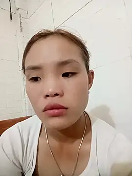 Snapshot of Handoo23 chatting on 09-25-25, 04:11 Handoo23 online show from 09-25-25, 04:11