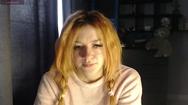   Elina   online show from 10-10-25, 04:44