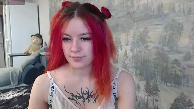   Elina   online show from 10-29-25, 05:10