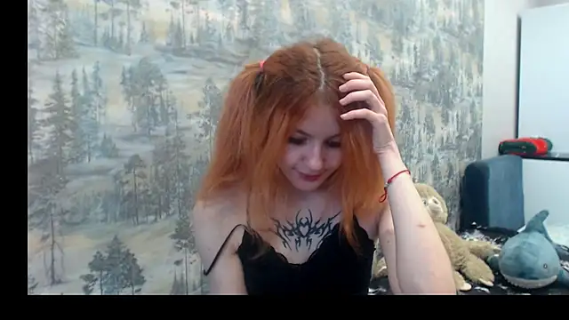   Elina   online show from 11-28-25, 02:58