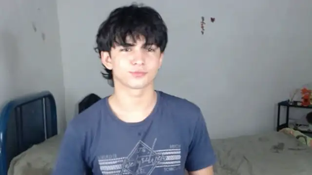 Snapshot of big_lunatic chatting on 09-10-25, 04:12 big lunatic online show from 09-10-25, 04:12