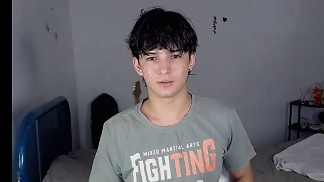 Snapshot of big_lunatic chatting on 09-14-25, 07:18 big lunatic online show from 09-14-25, 07:18