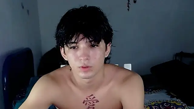 Snapshot of big_lunatic chatting on 09-25-25, 02:48 big lunatic online show from 09-25-25, 02:48