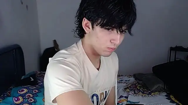 Snapshot of big_lunatic chatting on 09-26-25, 01:59 big lunatic online show from 09-26-25, 01:59