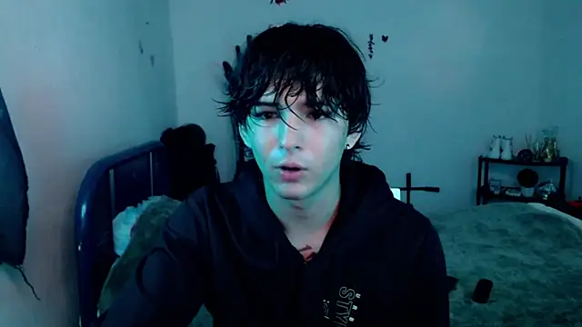 Snapshot of big_lunatic chatting on 11-04-25, 04:11 big lunatic online show from 11-04-25, 04:11