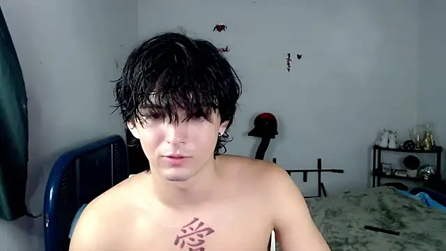 Snapshot of big_lunatic chatting on 11-06-25, 03:51 big lunatic online show from 11-06-25, 03:51