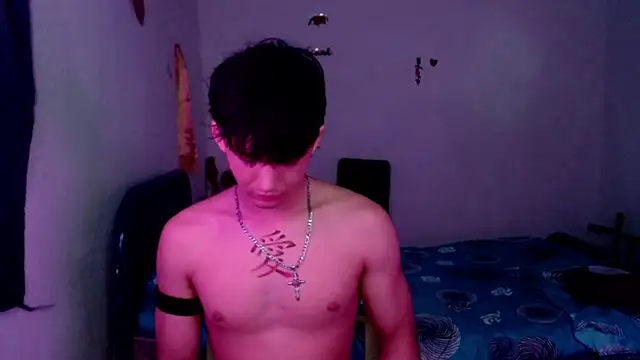 Snapshot of big_lunatic chatting on 12-16-25, 07:52 big lunatic online show from 12-16-25, 07:52