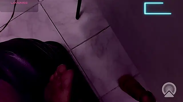 Snapshot of royeoy22 chatting on 12-02-25, 11:59 royeoy22 online show from 12-02-25, 11:59